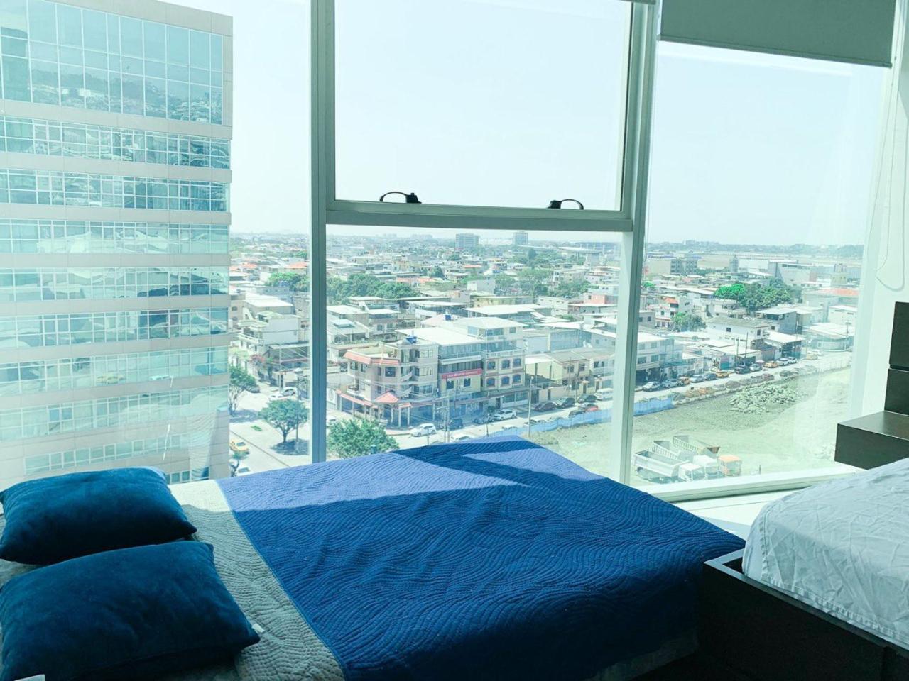 Lujoso Depa Con Vista A Todo Guayaquil! Apartment Exterior photo